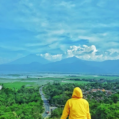 Pemandangan Indah Eling Bening