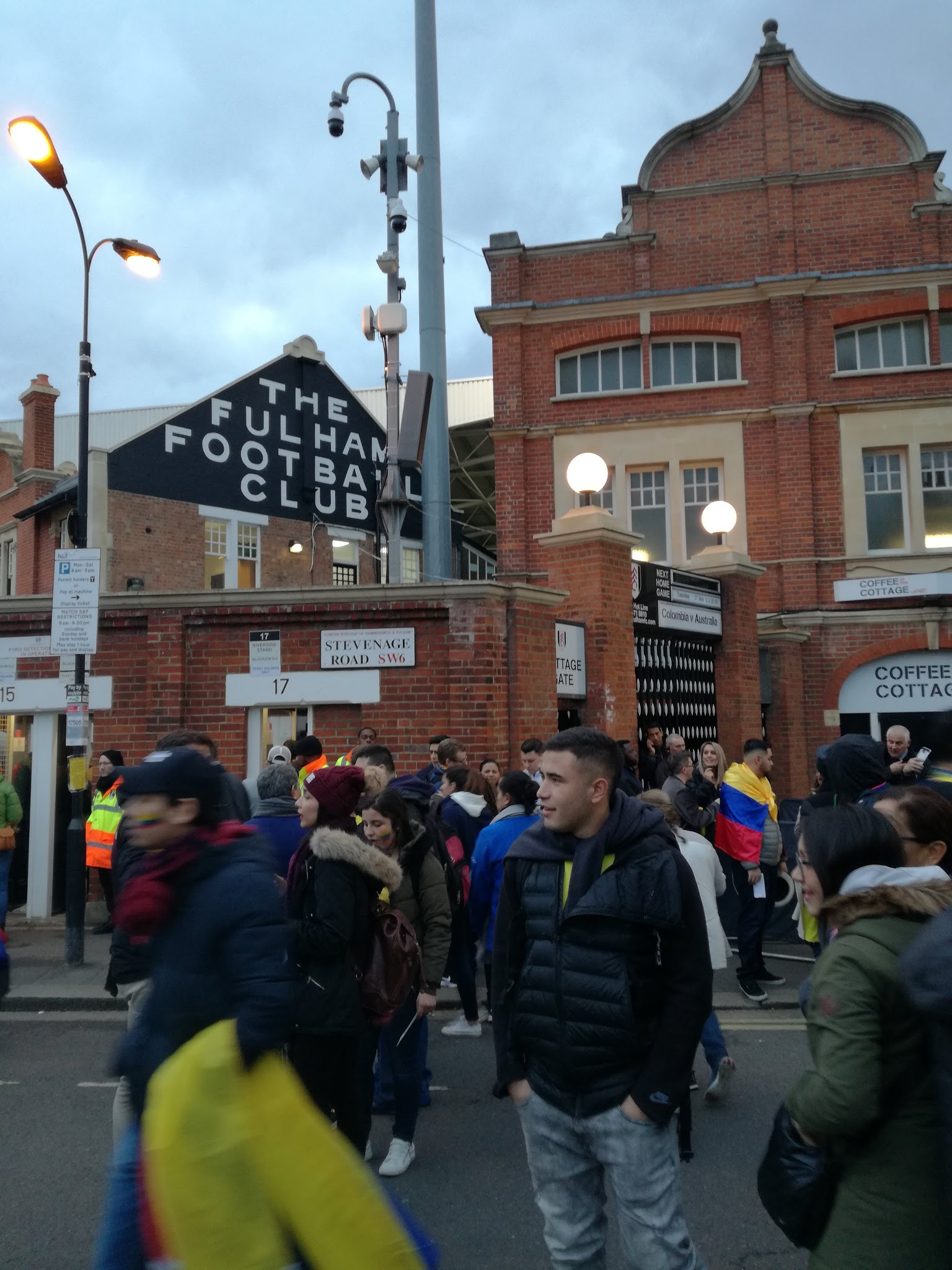 Australia v Colombia