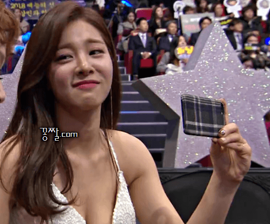 MBC 연예대상에서 열일한 설인아 | 인스티즈