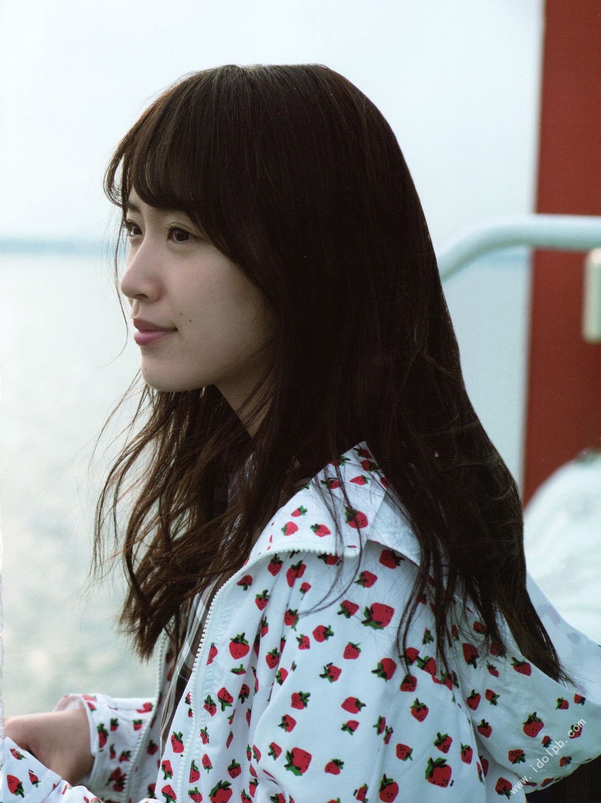 [Nogizaka46] Takayama Kazumi 1st Photobook Koi Kamoshirenai Idols Love