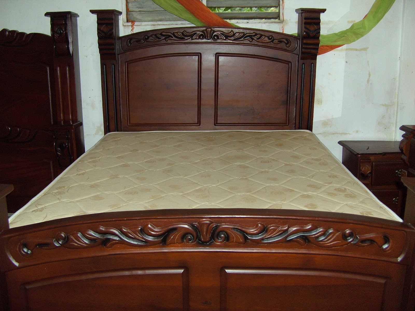 Plaza Electromuebles Delkis: Juego De Habitacíon