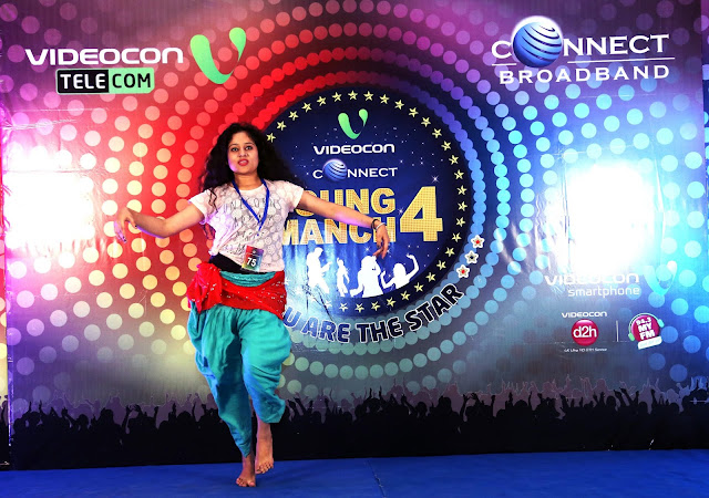 Participant performing during 'Videocon Connect Young Manch 4' auditions at NCM_2-min