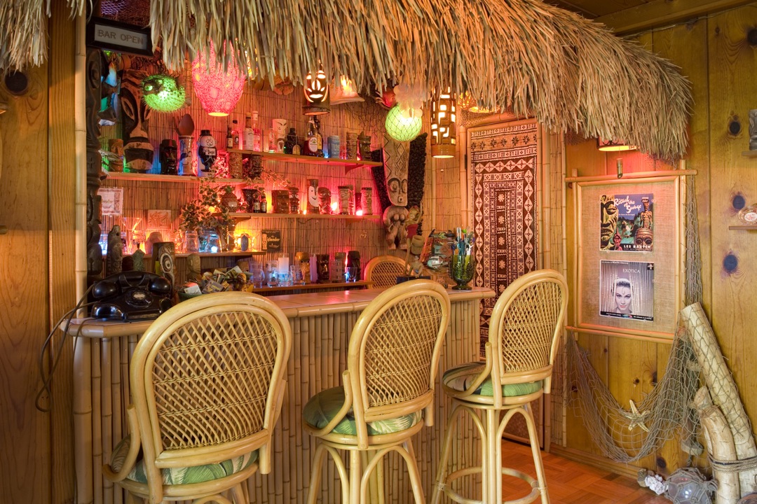 Тропический бар