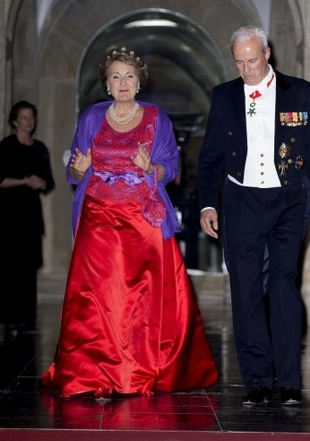 Dutch Queen Maxima attended the gala dinner for the Corps Diplomatique at the Royal Palace in Amsterdam. Queen Maxima wears Christian Dior clutch, Queen Maxima wore Mellerio Tiara Jewelery