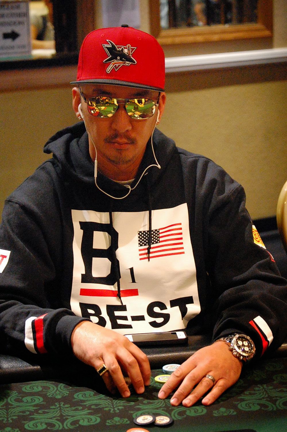 Victor paredes poker player Victor paredes poker player