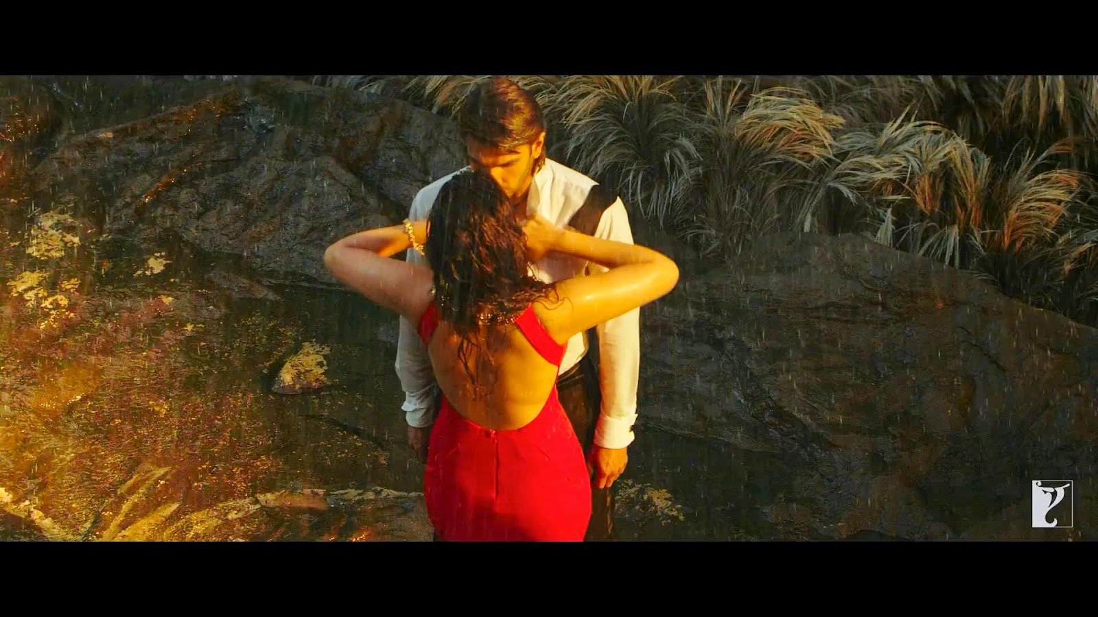 parineeti chopra video song download parineeti chopra video song download
