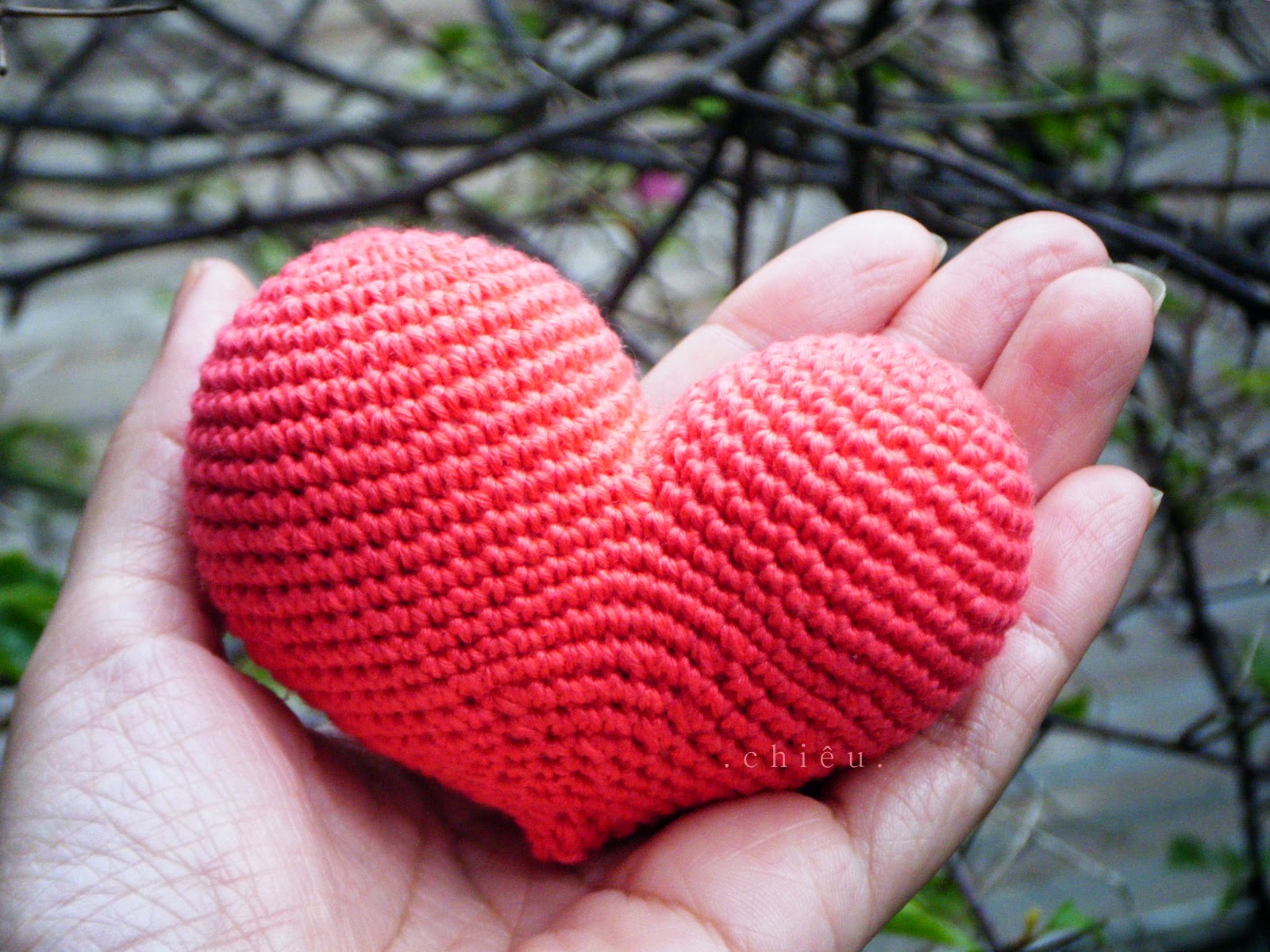 firefly-crochet-pop-heart-free-pattern-by-diana