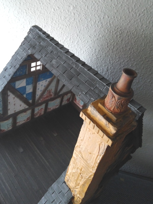 Pequeñeces: Casa Tudor. Parte I- Tudor house. Part I