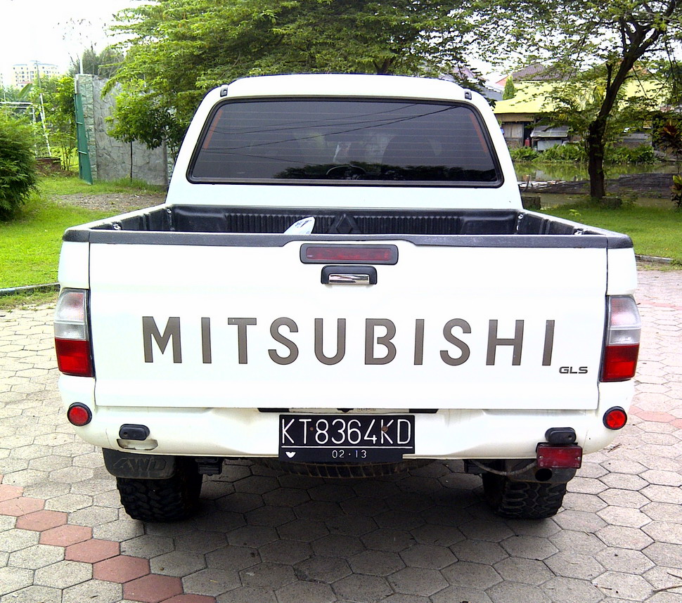 Automoda: MITSUBISHI L200 STRADA 2007 GLS DOUBLECABIN