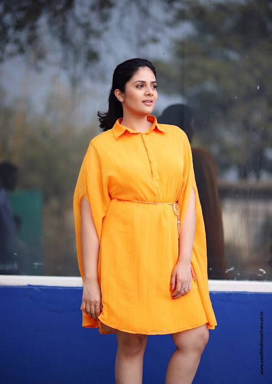 SreeMukhi in yellow photoshoot