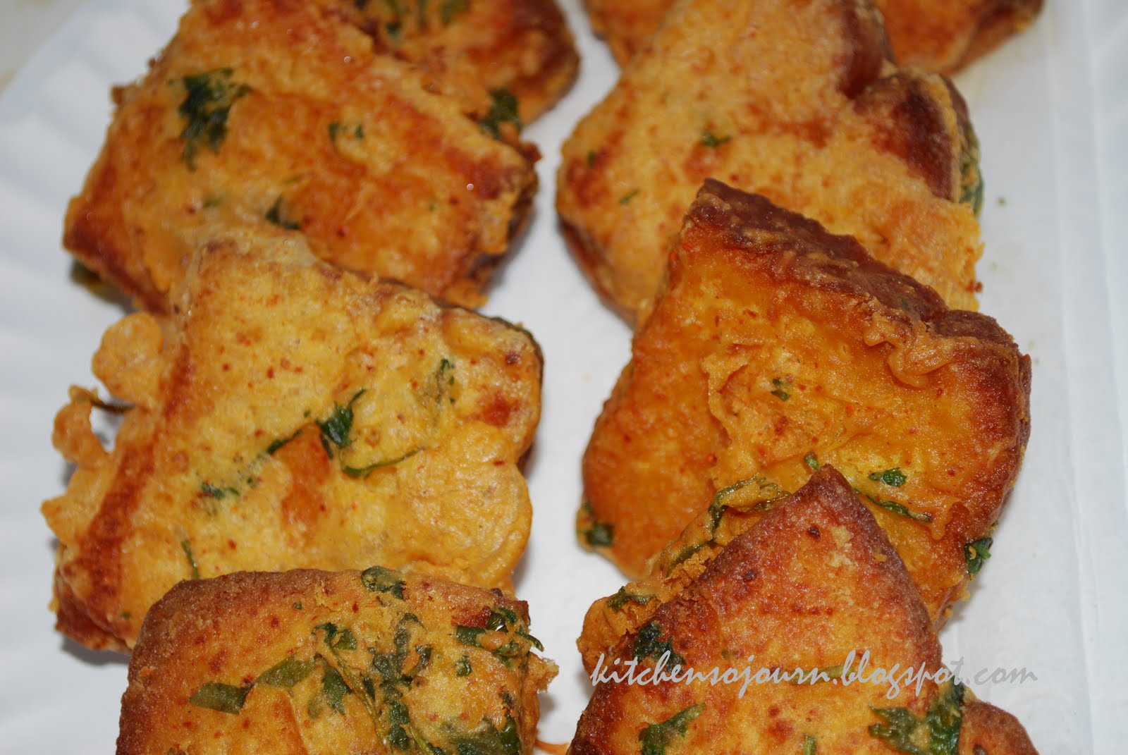 Bread Pakoras / Bread Fritters