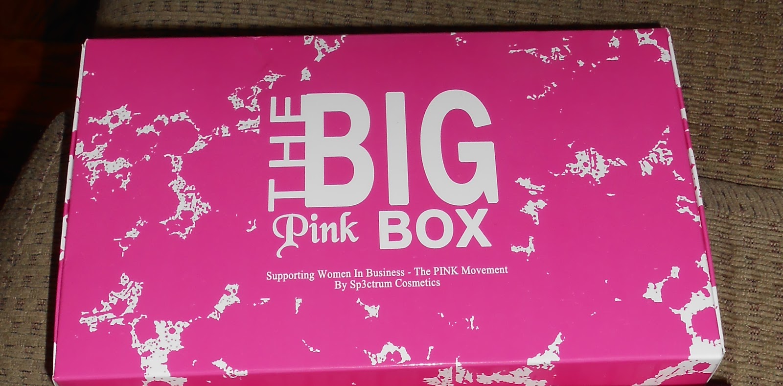 Confessions of a Cosmeholic: The Big Pink Box Decemeber 2012 Box 1 Review