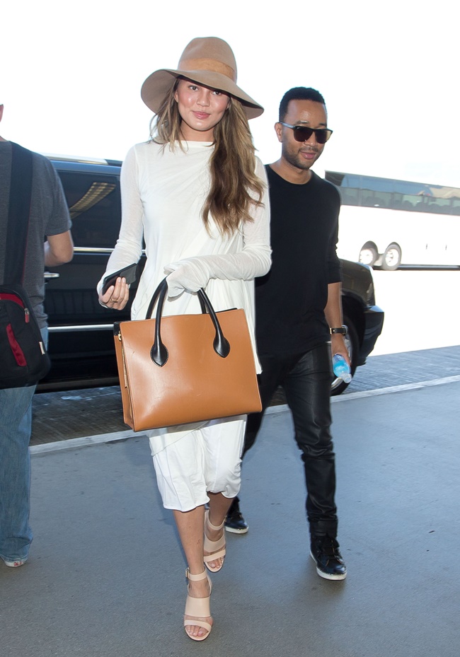 Street Style Chrissy Teigen Stylish Starlets