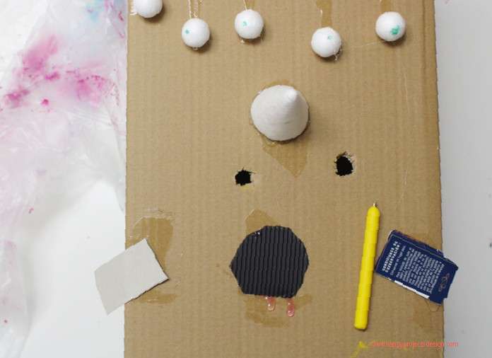 DIY disfraz con una caja