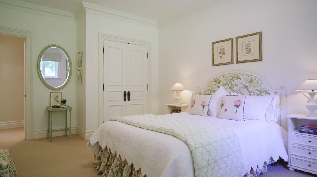 Tour 3 Donino Ct, North York, ON vs. 36 Interior Design Photos