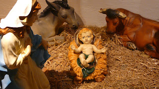 Portal de Belén con niño jesus la virgen la mula y el buey