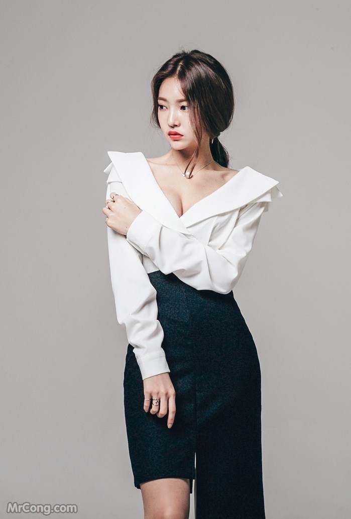 Model Park Jung Yoon in the November 2016 fashion photo series (514 photos) photo 25-12