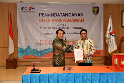 Perkuat Konektivitas Infrastruktur Sektor Andalan, Gubernur Ridho Teken MoU dengan Pelindo II 