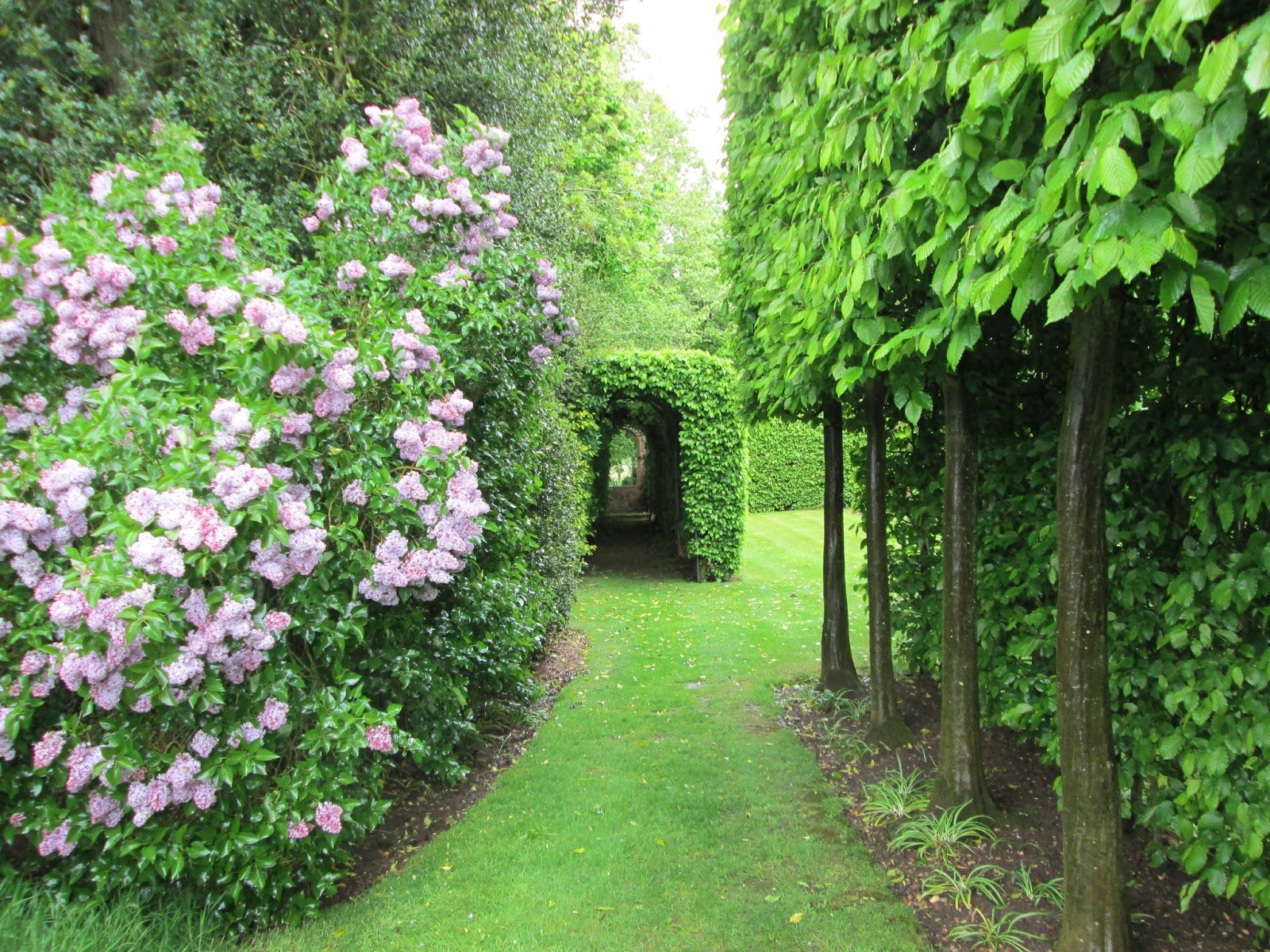 the grove - david hicks - The Gardener's Cottage