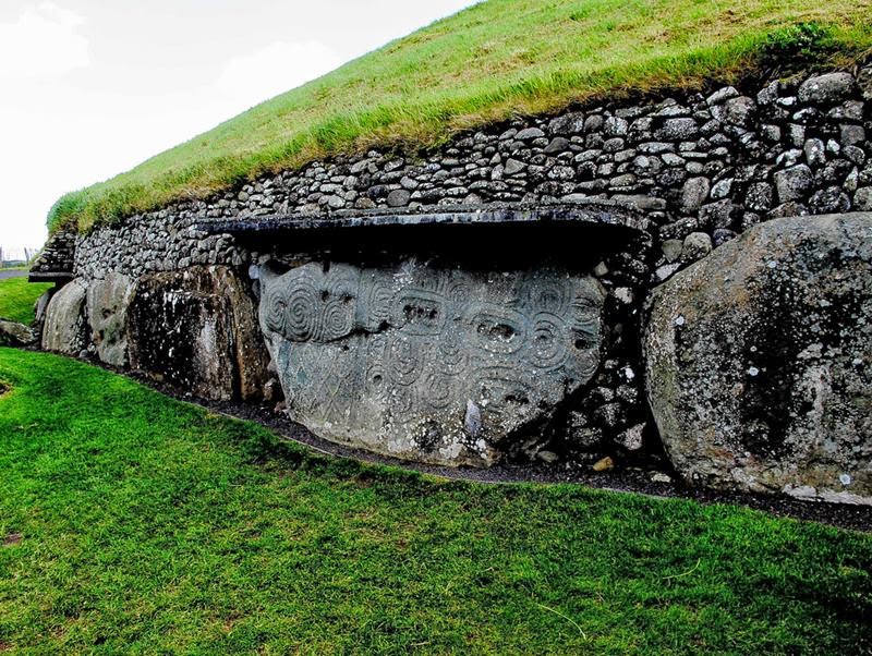 Brú na Bóinne, The Bend of the Boyne | Newgrange, Ireland