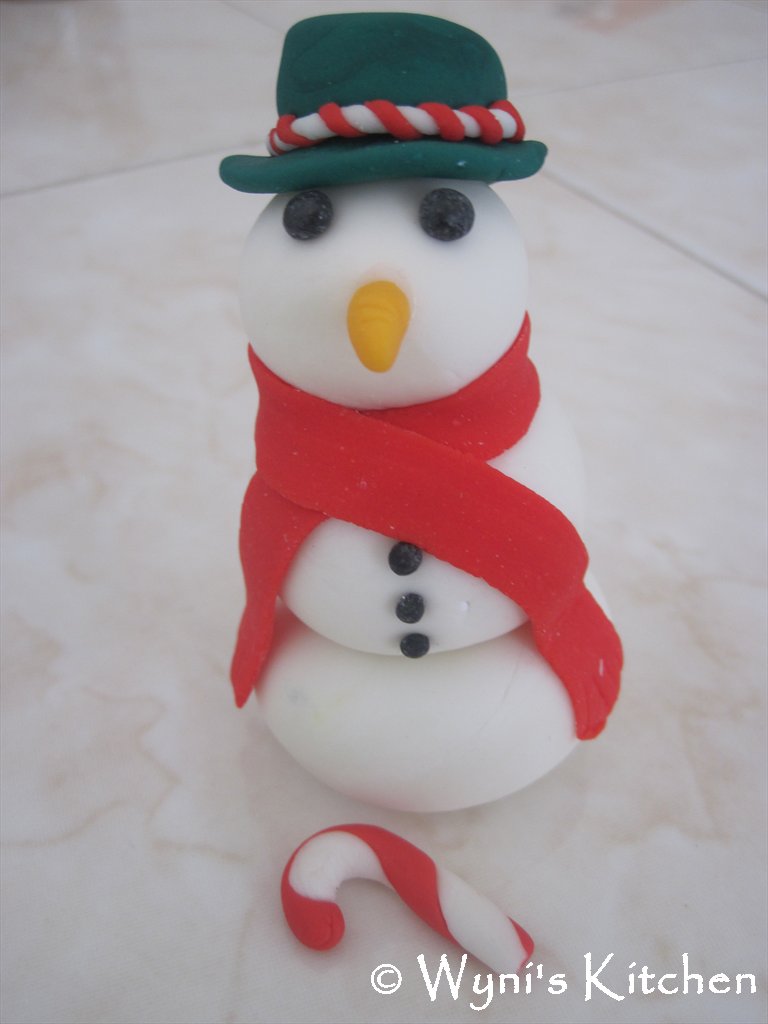 Fondant Christmas Figurines  MAKE. EAT. LOVE