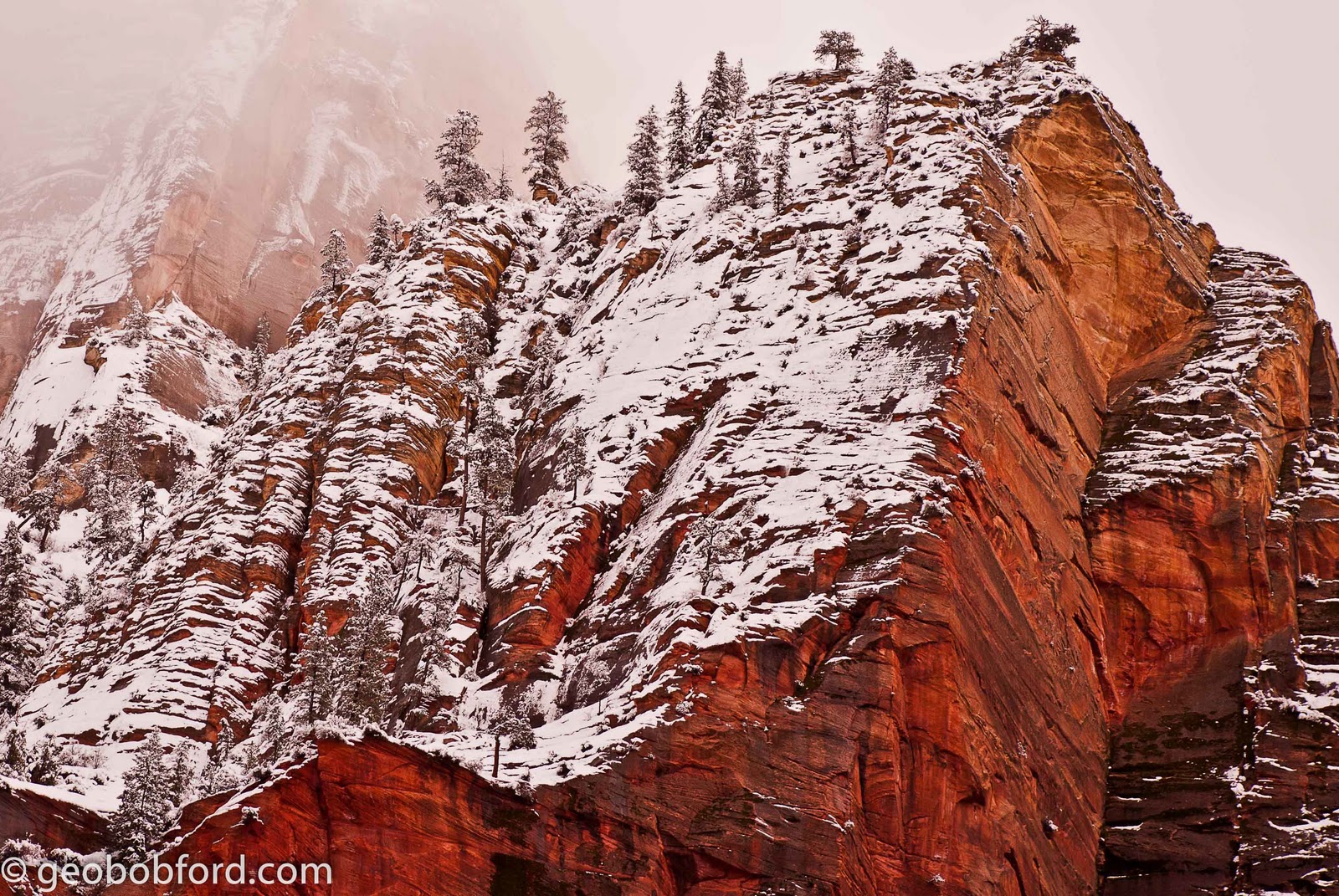 Robert (GeoBob) Ford's BLOG: Snow on Red Rocks--Beautiful!