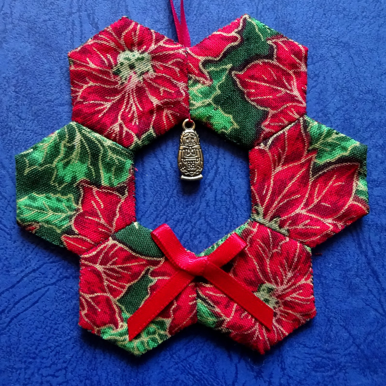 Dotty's Blog Hexagon Christmas Wreath