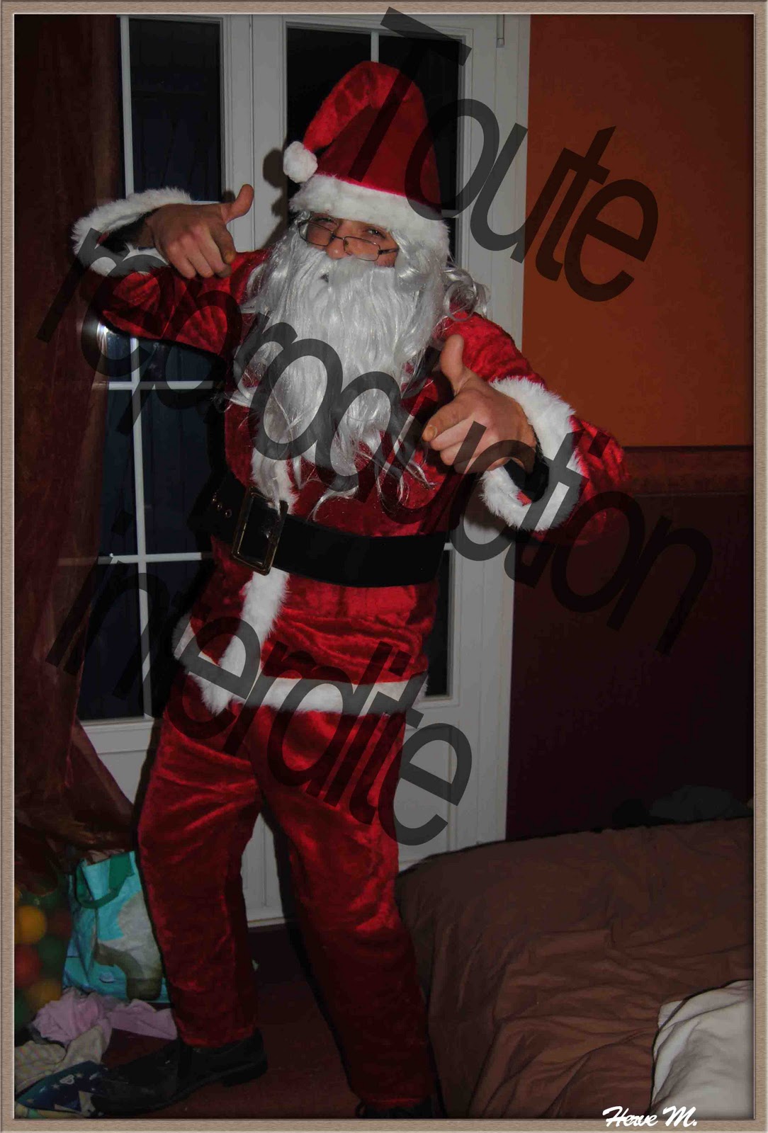 explorer: Le pere noel vous souhaite un Joyeux Noel