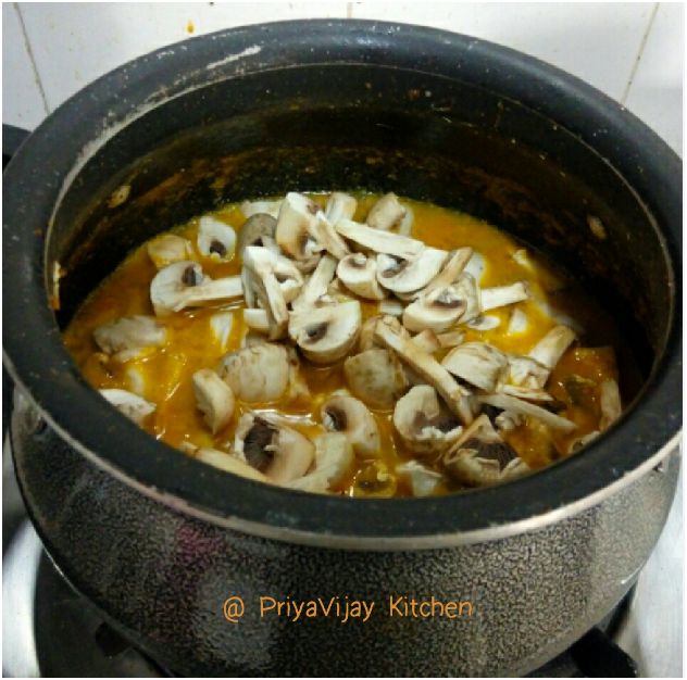 PriyaVijayKitchen Mushroom Gravy Mushroom Masala Mushroom Curry