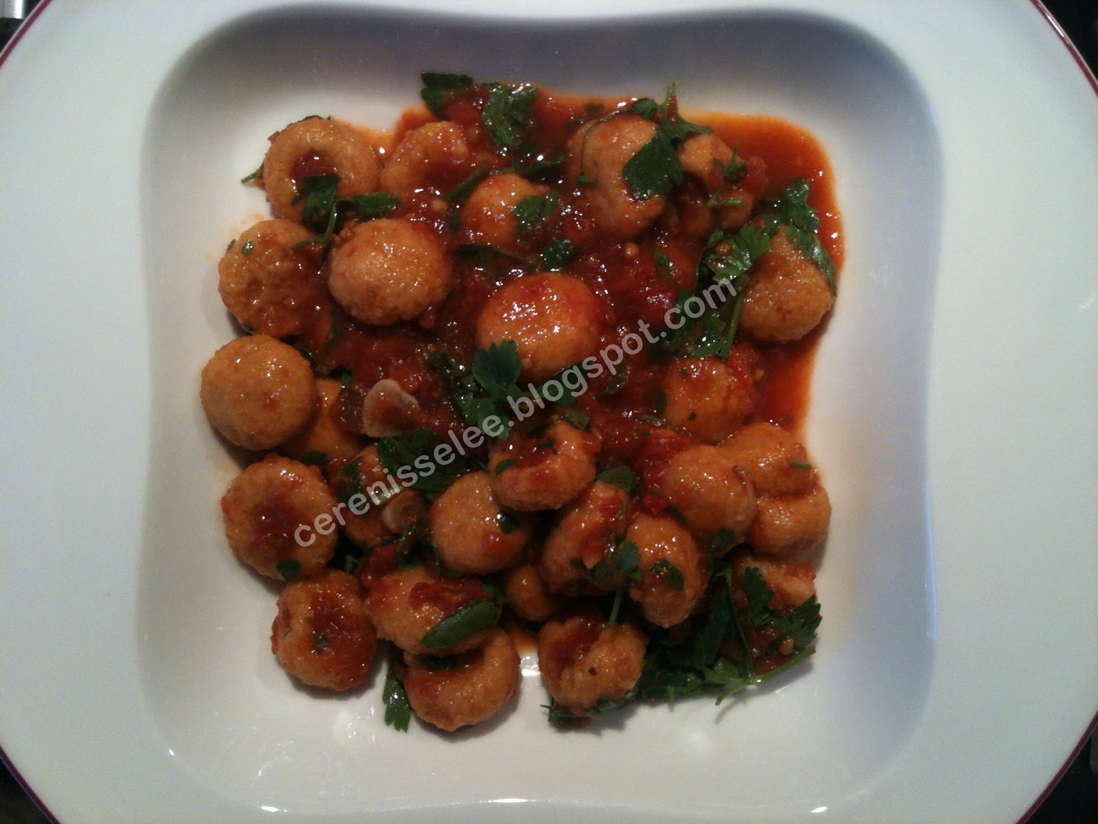 Hér Kitchén: BULGUR BALLS IN SOUR SAUCE (KURDISH BULGUR BALLS)