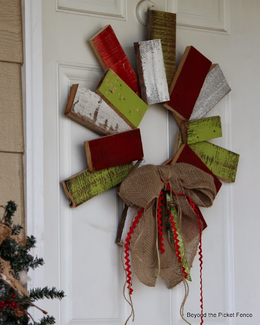 12 days of Christmas Scarp wood wreath http://bec4-beyondthepicketfence.blogspot.com/2013/11/12-days-of-christmas-day-9-scrappy.html