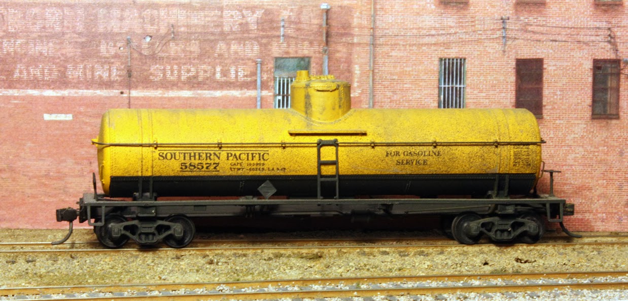 modeling the SP Modeling an SP gasoline tank car