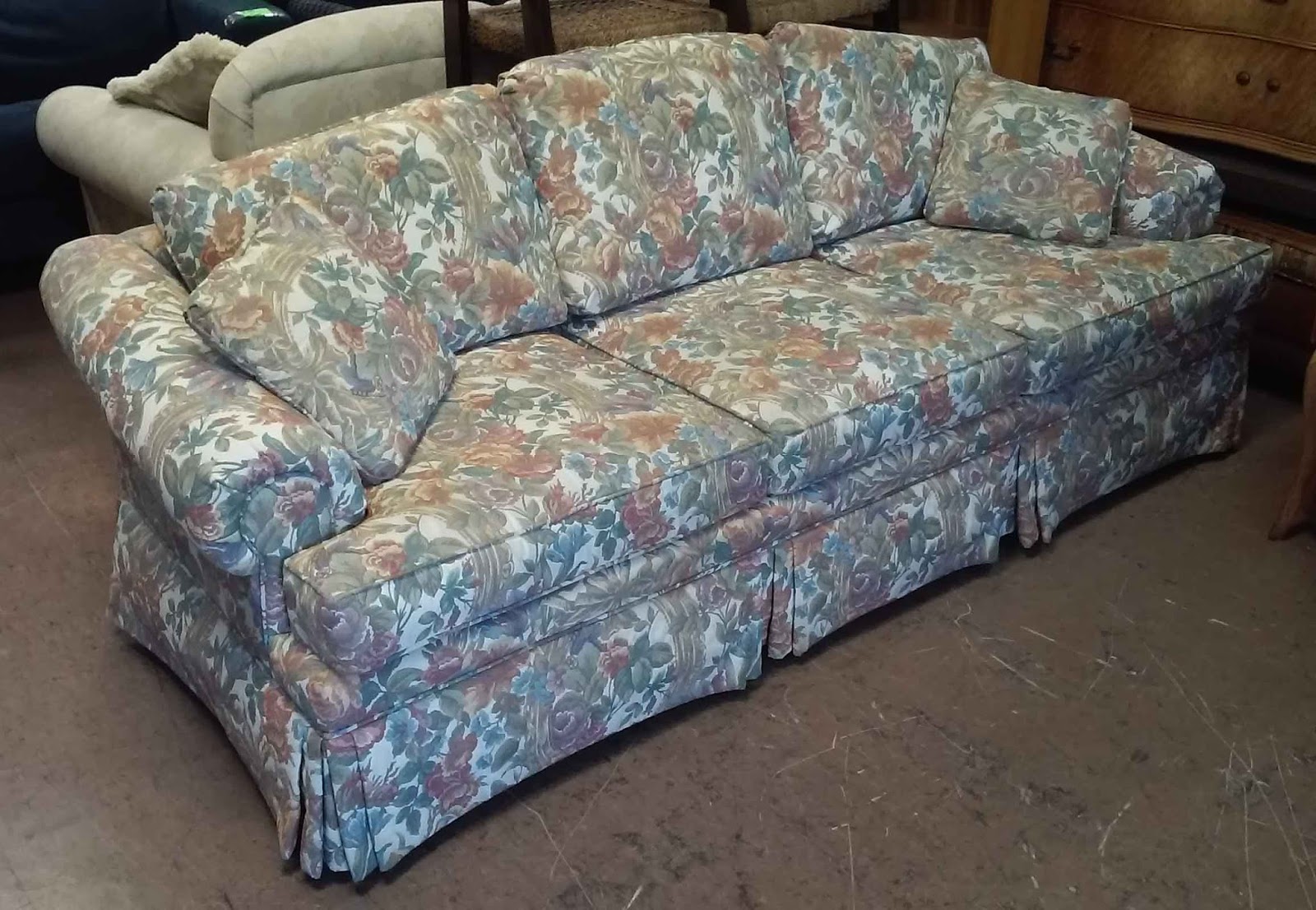 UHURU FURNITURE & COLLECTIBLES SOLD Ethan Allen Full Sized Floral Sofa