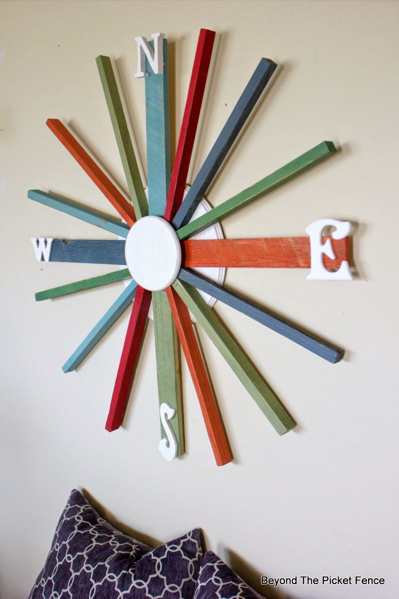 beyond the picket fence, wreath, compass, paint, wall decor, salvaged wood, beyond the picket fence, http://bec4-beyondthepicketfence.blogspot.com/2015/04/compass.html