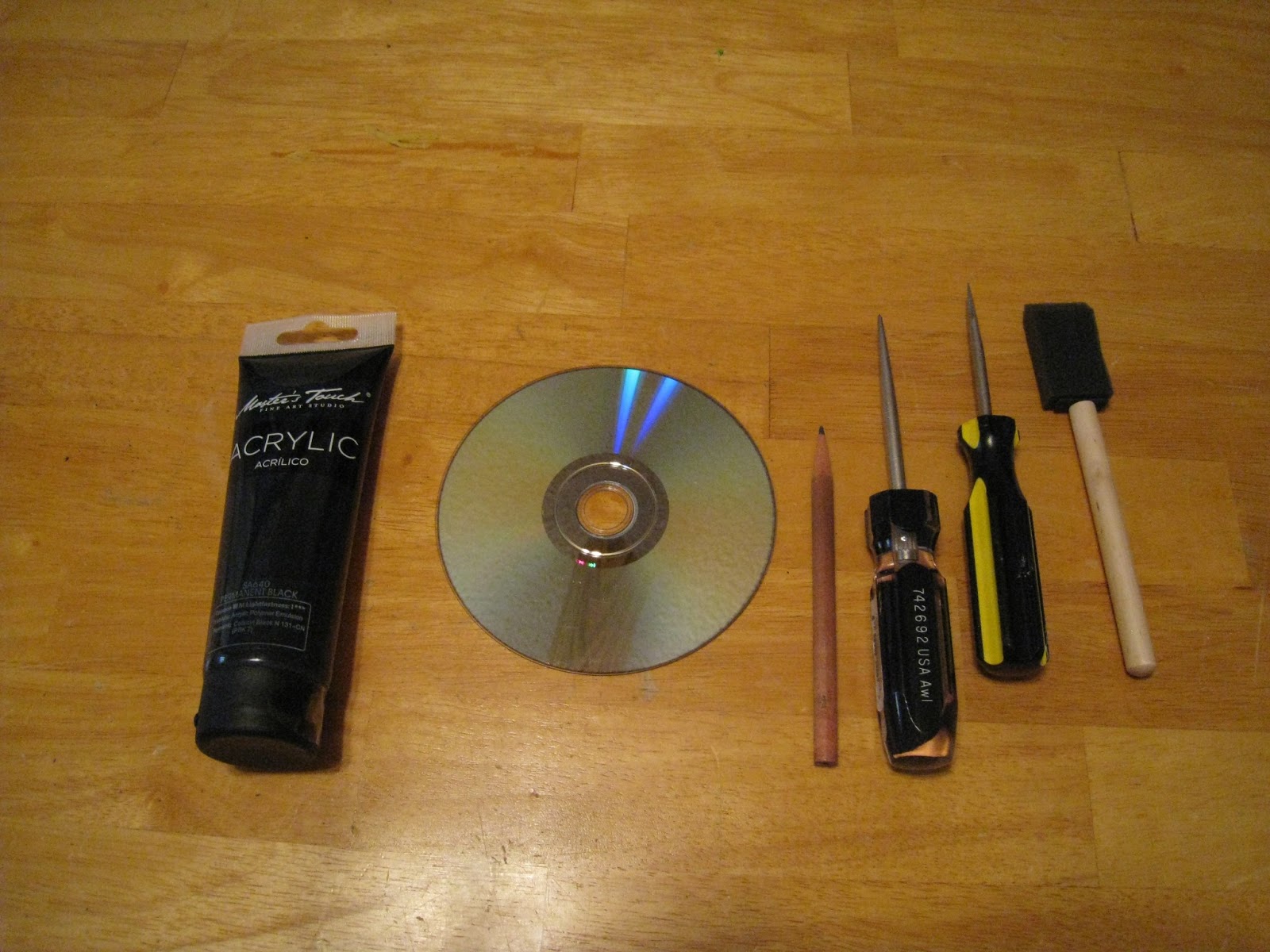 Crafts 4 Camp: CD Scratch Art - Upcycle