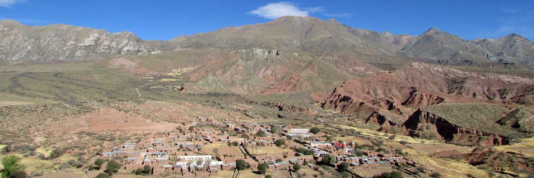 P. Hernán im Dienst für die Ärmsten in den Bergen Boliviens