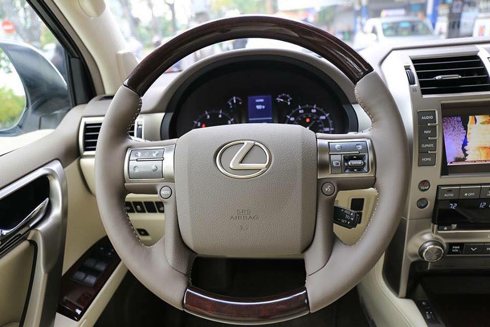 Xe 7 Chỗ Lexus GX 460 Đời Mới Nhất Màu Trắng Nhập Khẩu Nguyên Chiếc Giao Ngay