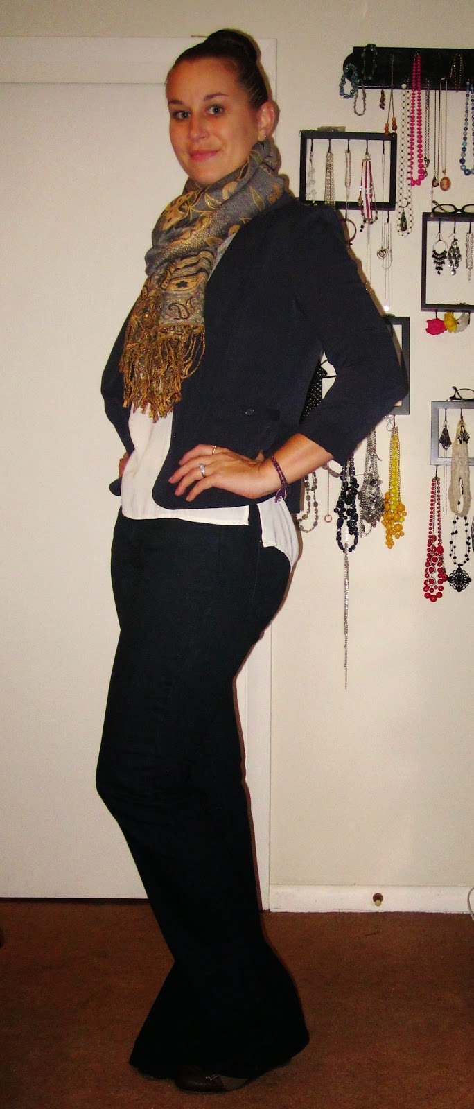 LowBudget Fashionista Simple in Print Dress and Flats