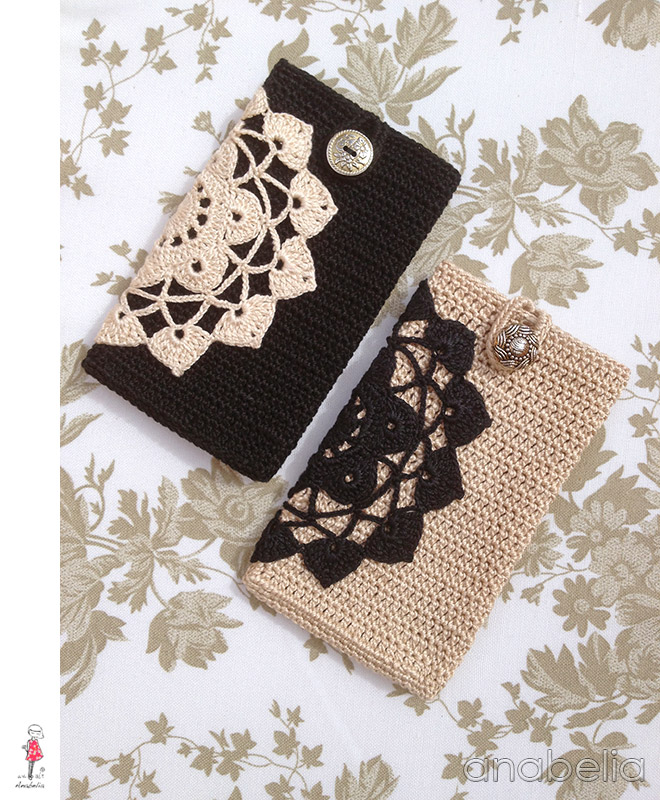 Black / beige crochet smart phone cover by Anabelia