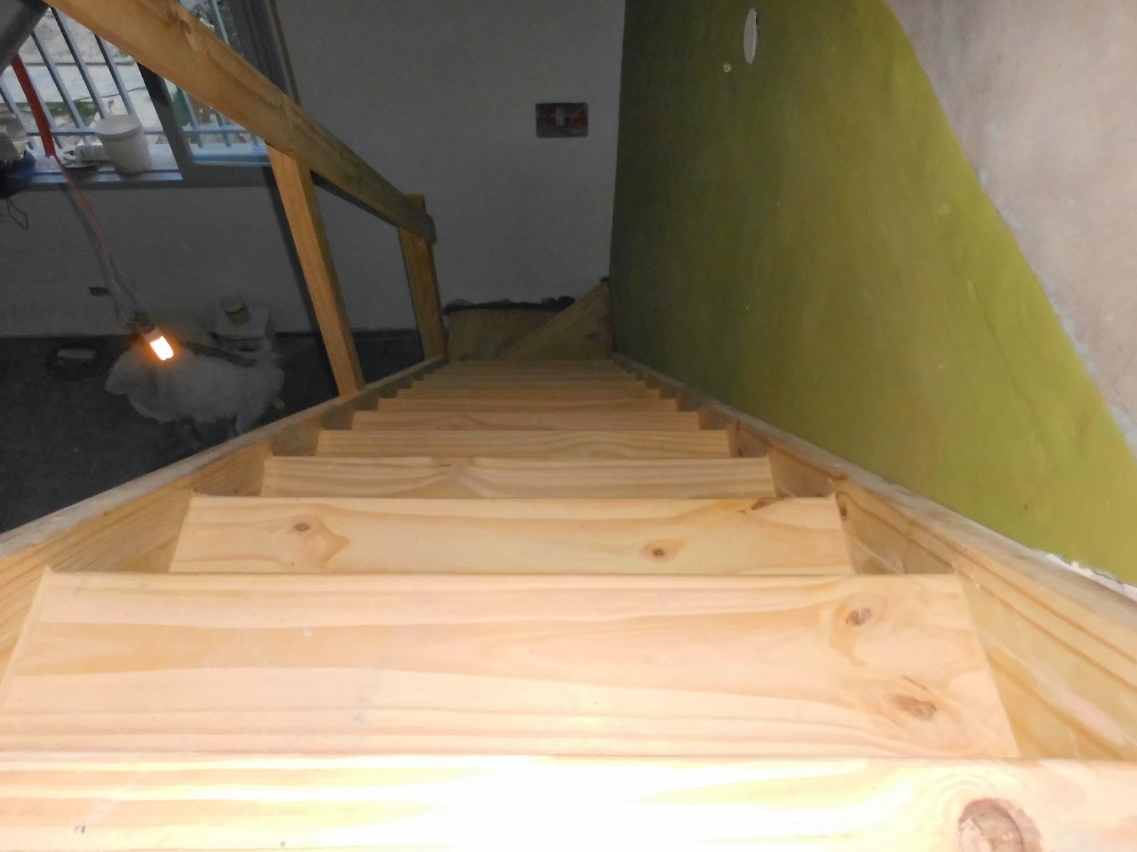 Entrepisos de madera, escaleras.: Escaleras