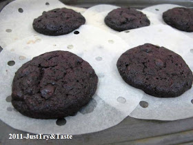 Resep Nigella Lawson's Intense Chocolate Cookies