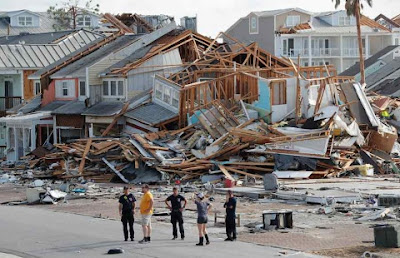 Suman 17 muertos en EU por huracán 'Michael'