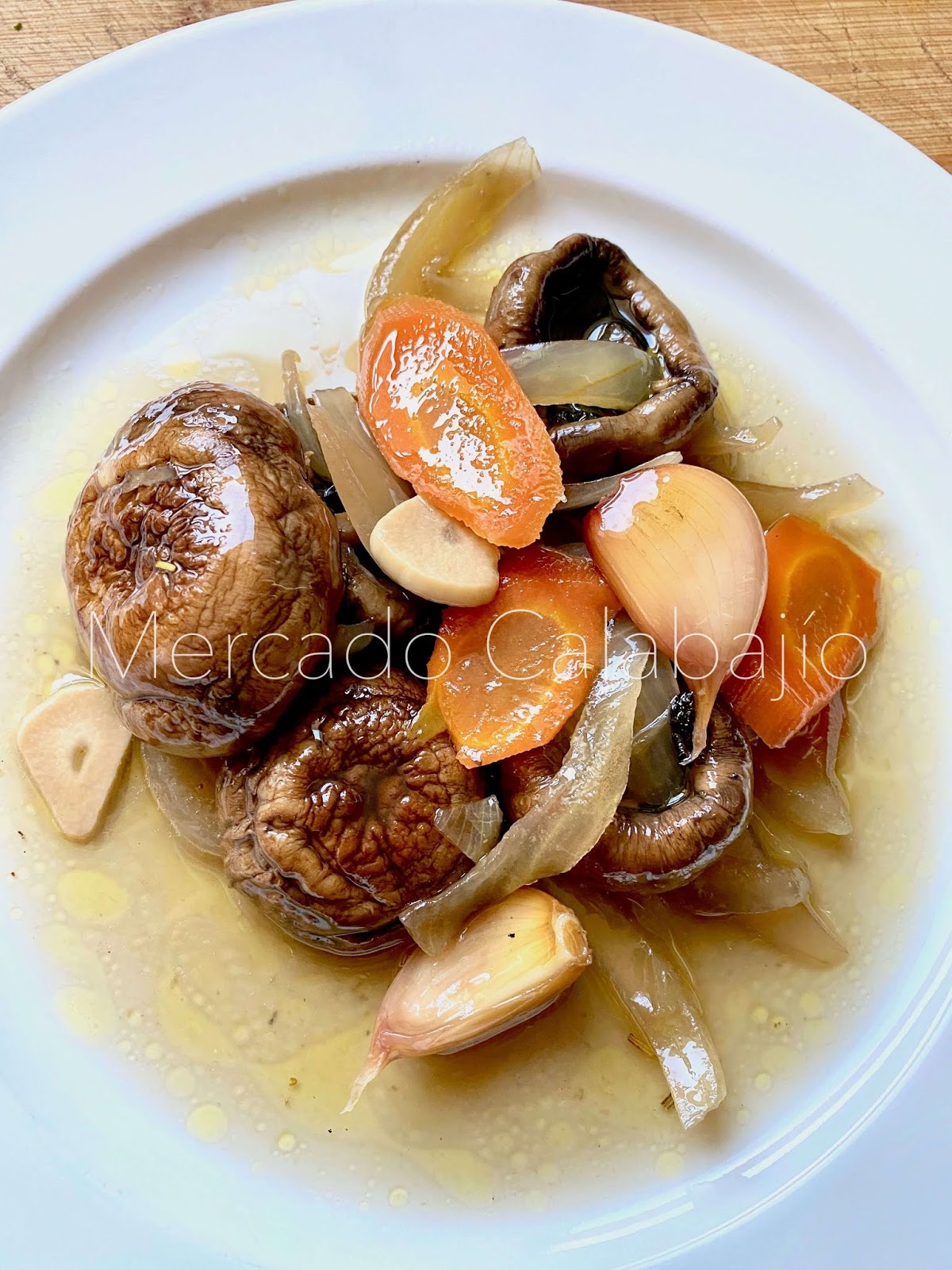 Portobello en escabeche. Receta Mercado Calabajío