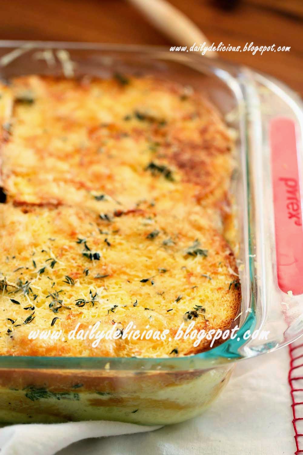 dailydelicious: Happy Morning: Cheesy Egg Bake