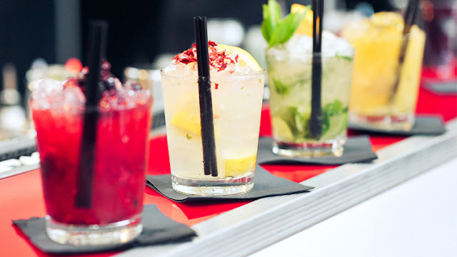 10 Pengakuan Menjijikkan Pelayan Restoran yang Bikin Ilfil Makan di Restoran 10 Pengakuan Menjijikkan Pelayan Restoran yang Bikin Ilfil Makan di Restoran