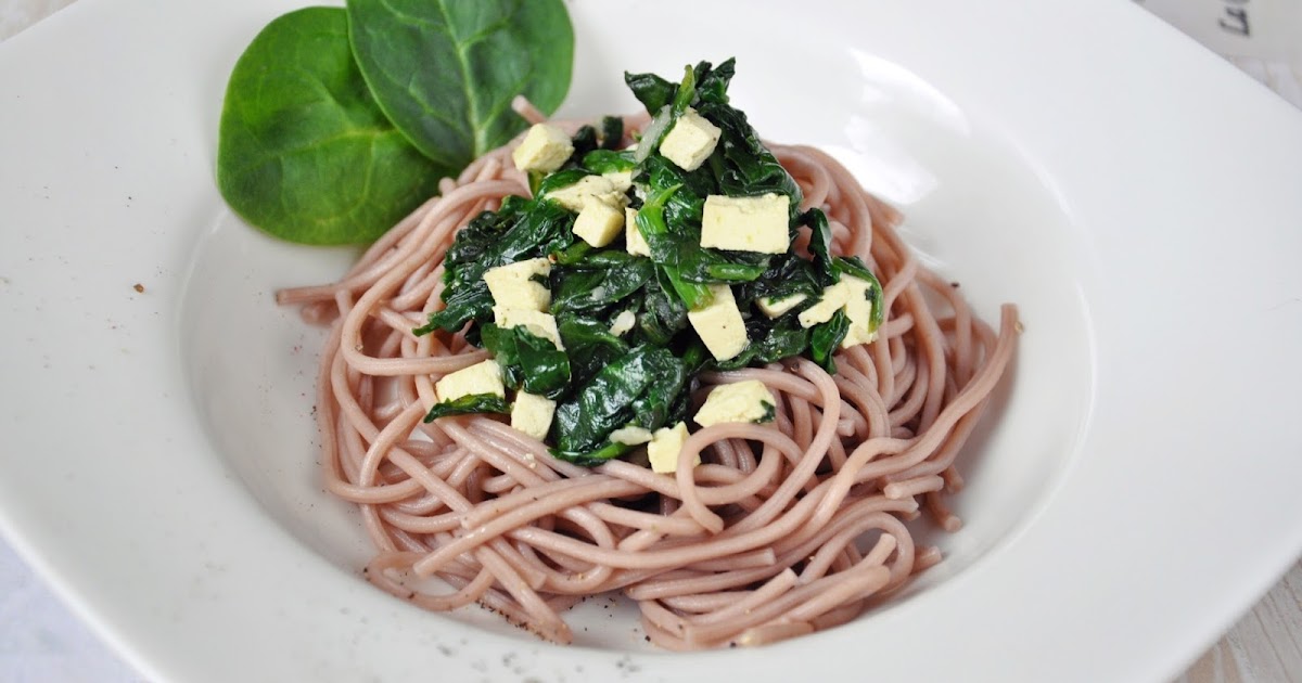 Bon appetit mon amie Makaron soba z tofu i szpinakiem