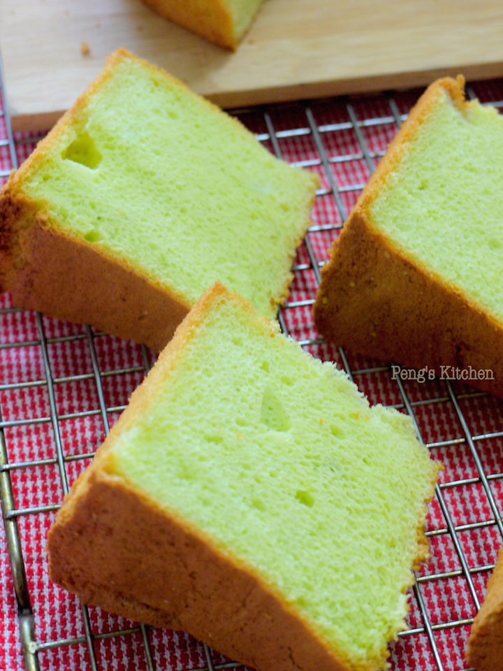 Peng's Kitchen Pandan Rice Chiffon Cake