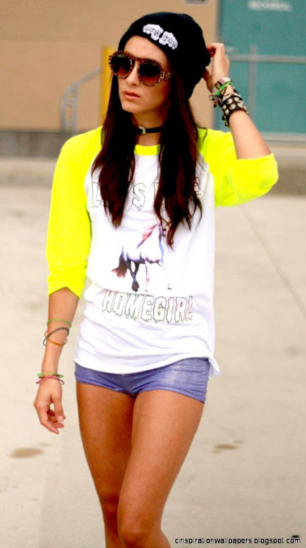 Skater girl on Pinterest  Skater Girls Skater Girl Style and