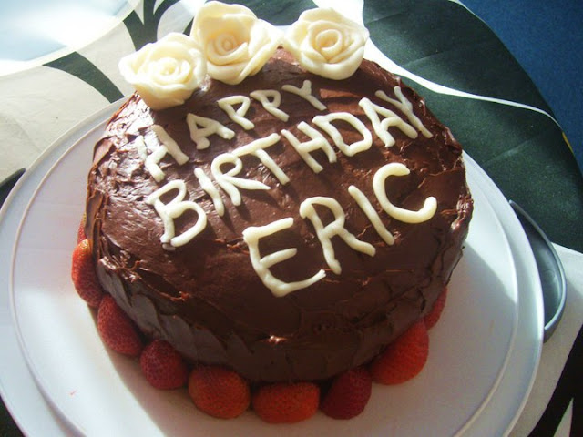 [Image: eric+cake.jpg]