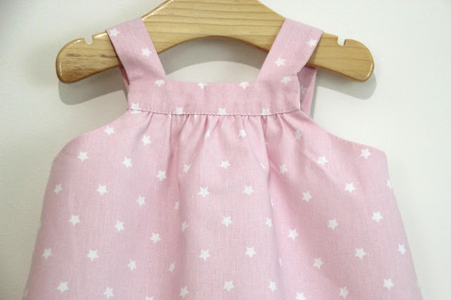 DIY Tutorial y patrones gratis VESTIDO y BRAGUITAS para bebé niñas. Costura ropa bebés.